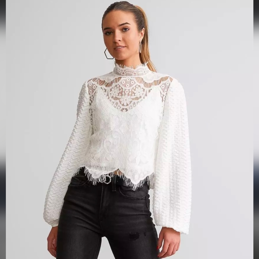 A. Peach Sheer Eyelash Lace Cropped Top Medium